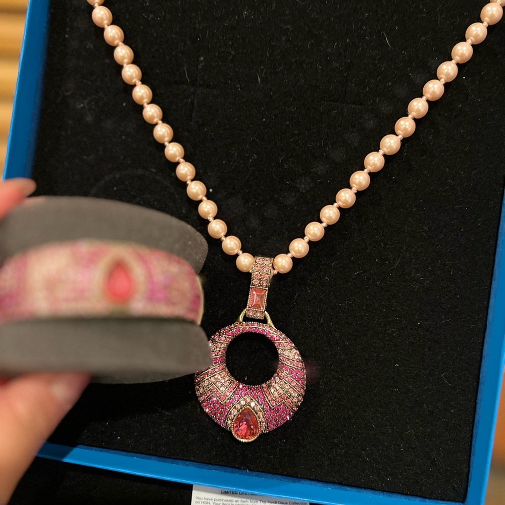 Heidi Daus Pink Pearl & Crystal Necklace/Bracelet Set 💗💎 - Picture 15 of 15
